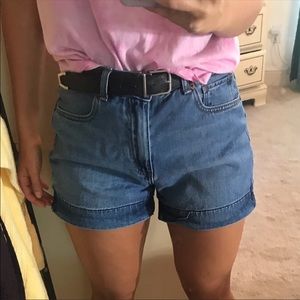 American Eagle mom boyfriend high waisted shorts!